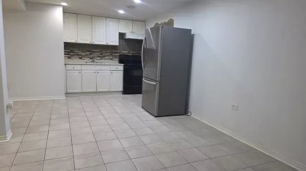 Whitchurch-stouffville, ON L4A 5C9,10 Alderwood ST #(Bsmt)