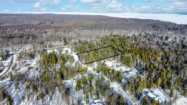 Tiny, ON L9M 0G3,38 Lasalle TRL