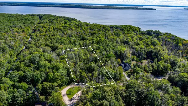 Tiny, ON L9M 0G3,38 Lasalle TRL