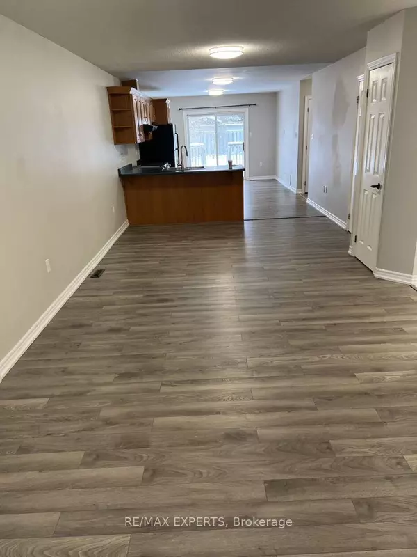 Barrie, ON L4N 8R7,70 Marsellus DR #MAIN