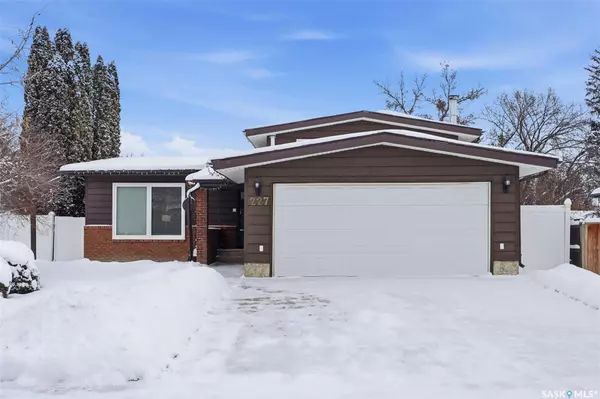227 Sylvian WAY, Saskatoon, SK S7H 5G1