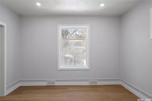 Regina, SK S4P 1W7,2111 OSLER STREET