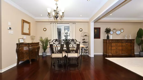 Milton, ON L9T 8C7,211 Monaghan CRES