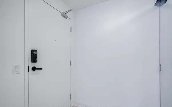 Mississauga, ON L5B 0M3,3900 Confederation Pkwy E #2503