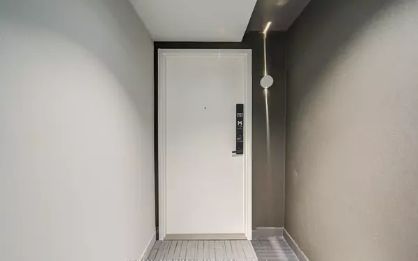 Mississauga, ON L5B 0M3,3900 Confederation Pkwy E #2503