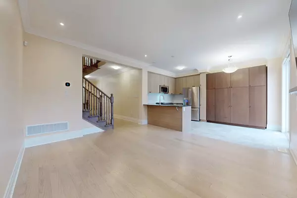 Milton, ON L9E 2A4,1826 Thames CIR