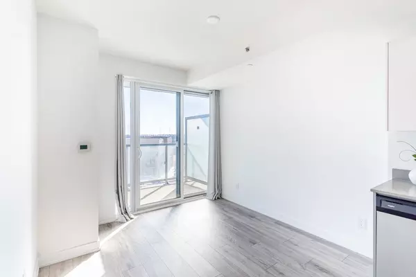 Burlington, ON L7M 2A8,3210 Dakota Common #A401