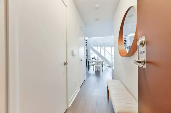 Toronto W06, ON M8Y 0A7,155 Legion RD N #2910