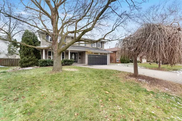 Mississauga, ON L5B 2E8,2250 Kenbarb RD