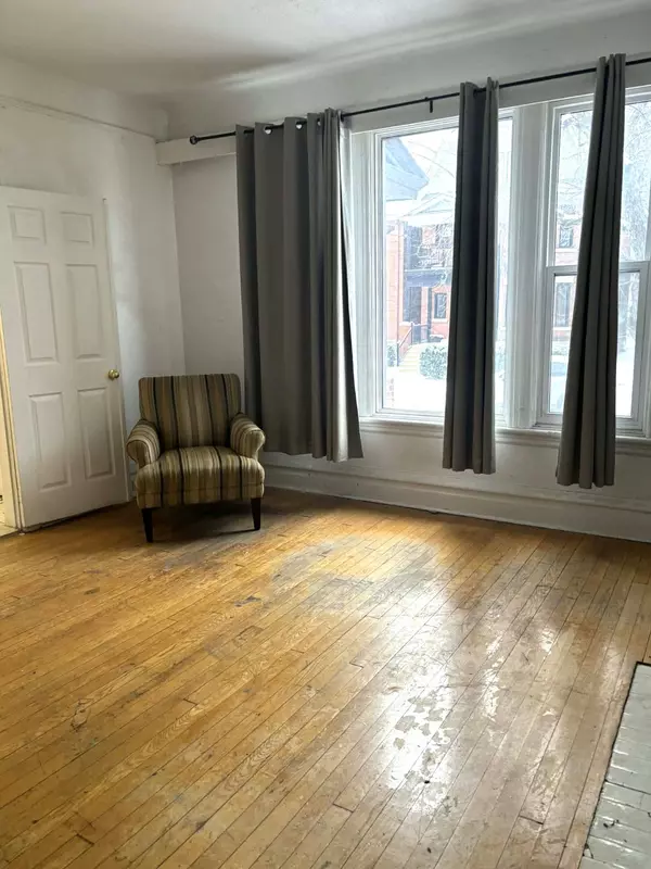 Glebe - Ottawa East And Area, ON K1S 2P3,169 Holmwood AVE