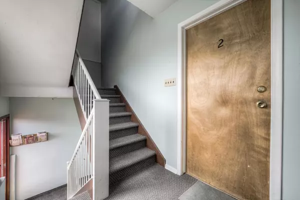 Kitchener, ON N2M 2J7,7 Balmoral DR