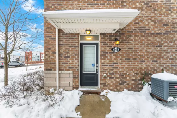 Kitchener, ON N2R 0L7,565 Goldenrod LN