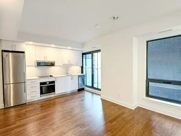 Lower Town - Sandy Hill, ON K1N 0G8,180 George ST #811