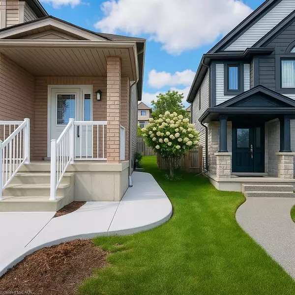 Kitchener, ON N2E 4G5,240 PURPLE SAGE CRES #Upper