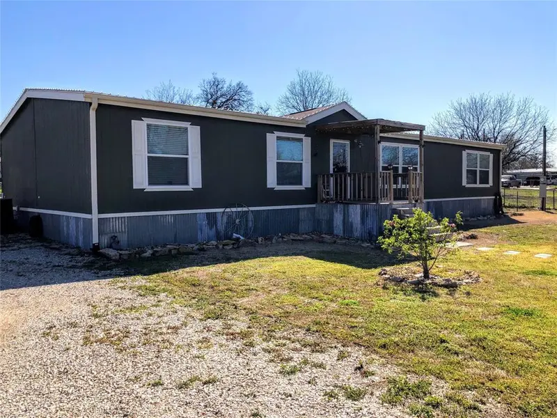 204 W Eaton Avenue, Graford, TX 76449