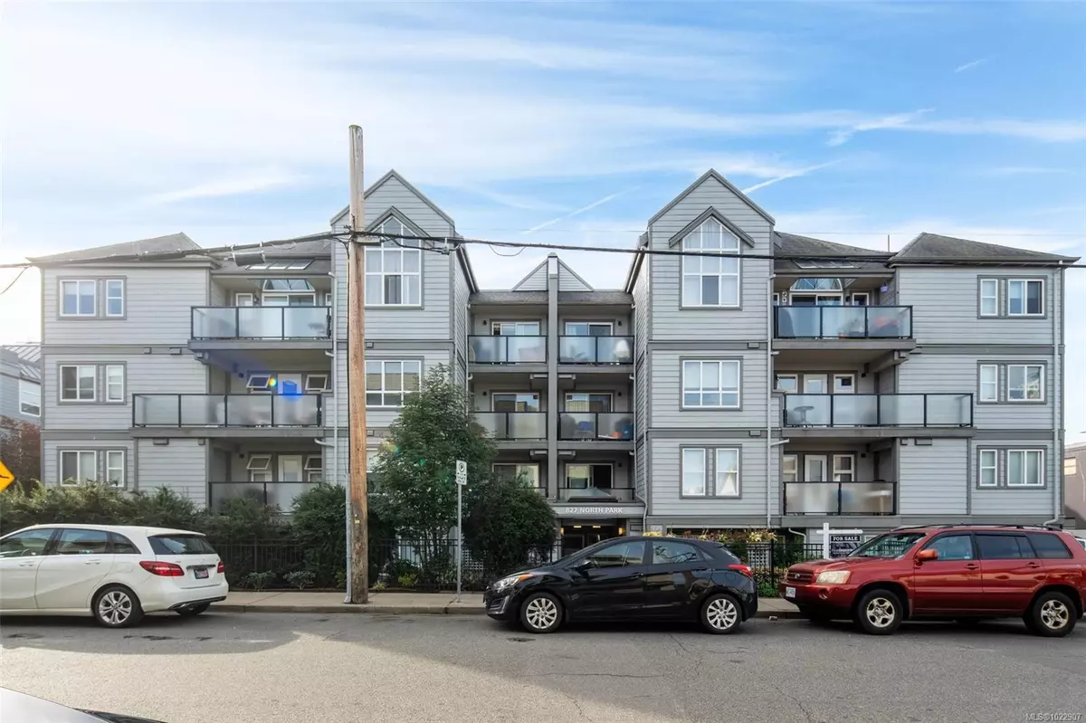 Victoria, BC V8W 3Y3,827 North Park St #119