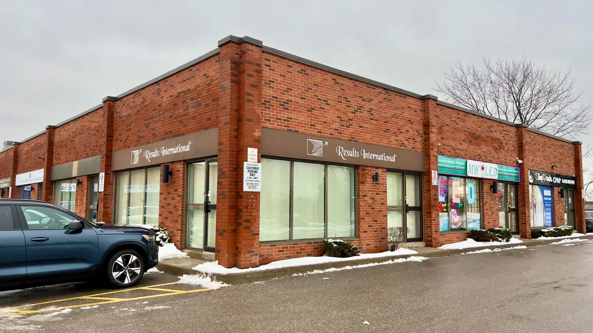 Markham, ON L3R 8B2,7170 Warden AVE #18