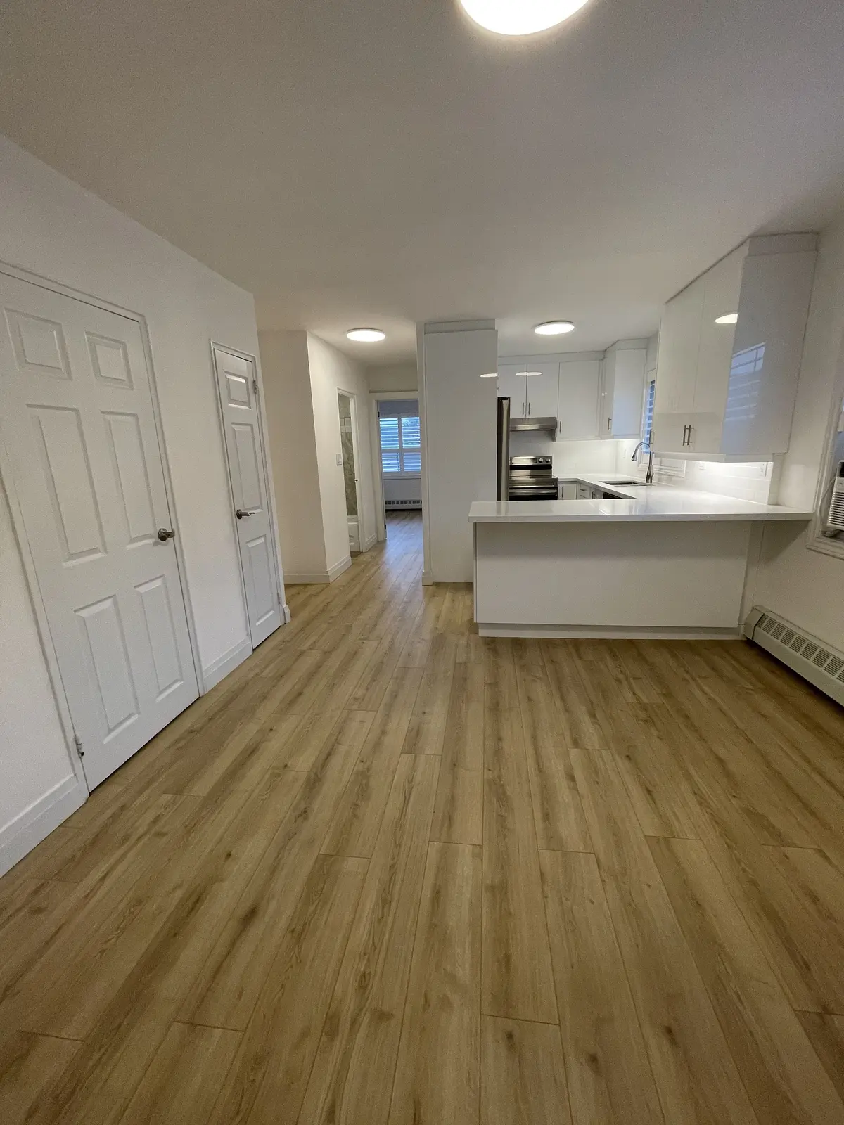 Toronto W02, ON M6P 1Y8,2940 Dundas ST W