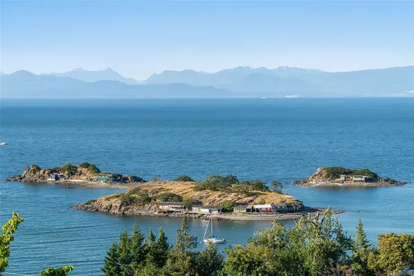 3796 Sundown Dr, Nanaimo, BC V9T 4R1