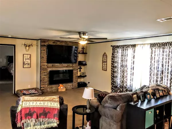 Graford, TX 76449,204 W Eaton Avenue