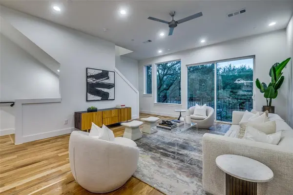 Addison, TX 75001,14903 Reserve Circle