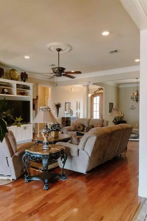 Shreveport, LA 71105,166 Sand Beach Boulevard