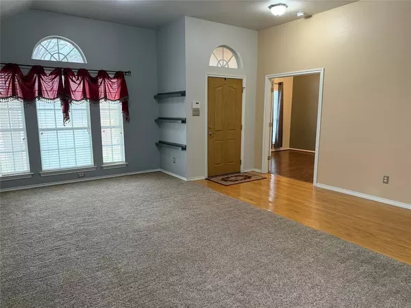 Fort Worth, TX 76244,8617 Shadow Trace Drive