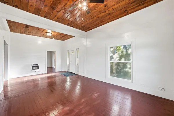 Lott, TX 76656,602 Cedar Street