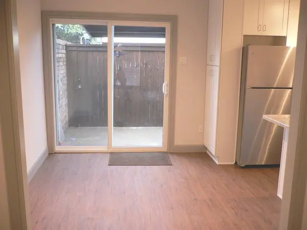 Dallas, TX 75220,9820 Park Lane Place