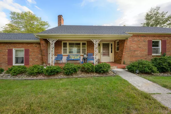 Lynchburg, VA 24502,1007 Grand View CIR