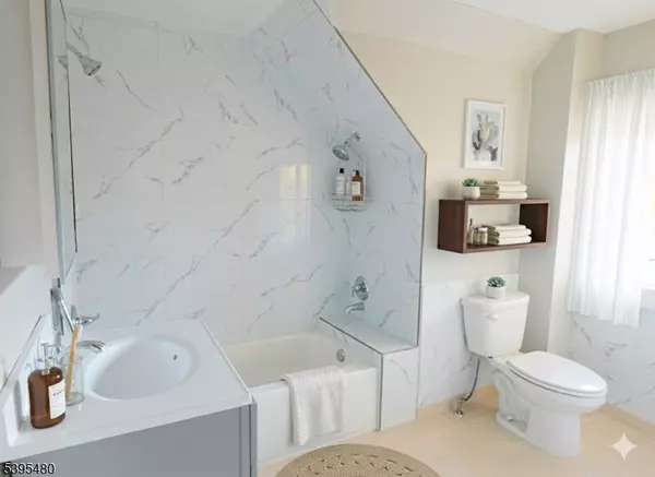 East Orange City, NJ 07018,32 Elmwood Ave #2