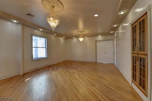 Prospect Park Boro, NJ 07508,118 N 14Th St