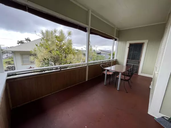 Hilo, HI 96720,301 PONAHAWAI ST