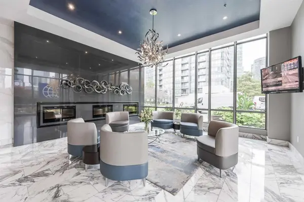 Toronto C01, ON M5V 3V6,5 Mariner TER #1602