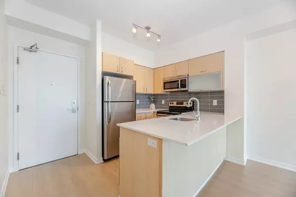 Toronto C01, ON M6K 3R5,150 East Liberty ST #2301