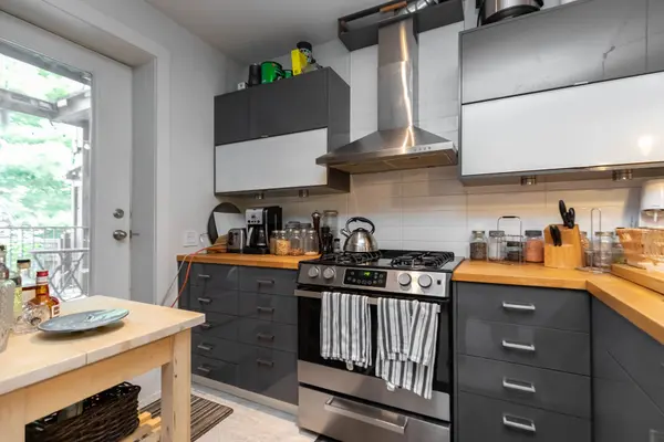 Toronto C08, ON M4X 1N6,11 1/2 Rose AVE