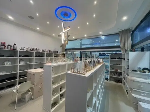 Vaughan, ON L4K 1Z8,7250 Keele ST #129