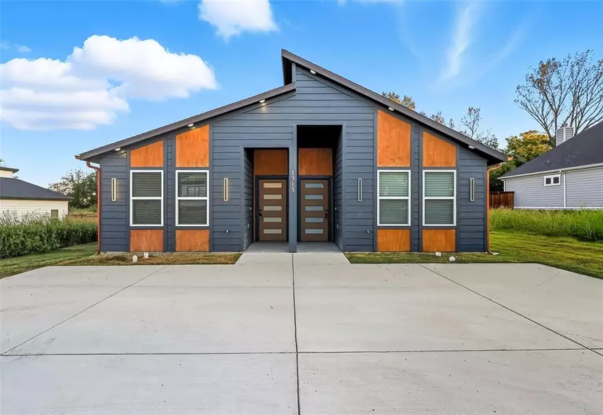 1315 Oneal Street #B, Commerce, TX 75428