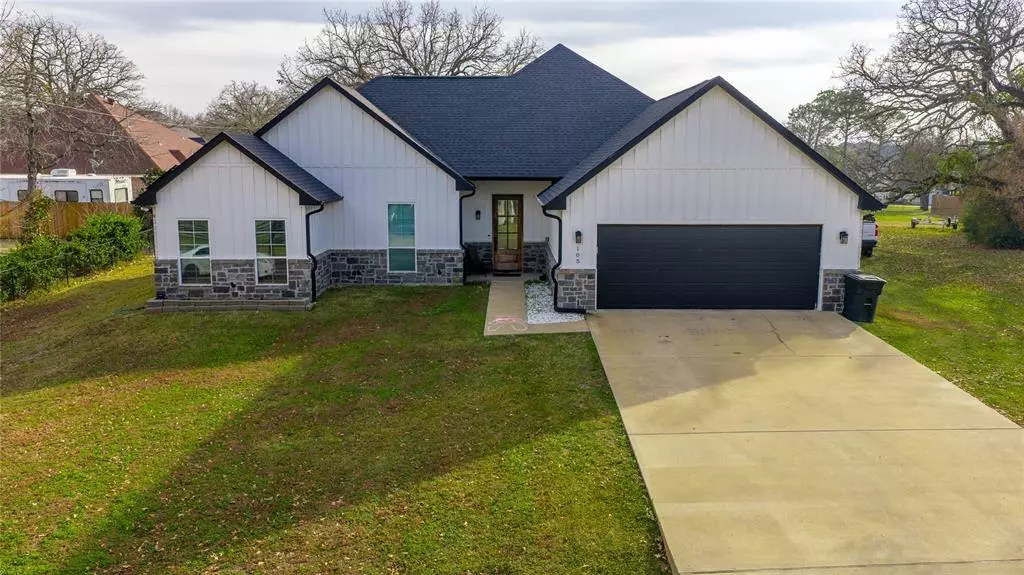 105 San Felipe Drive, Mabank, TX 75156