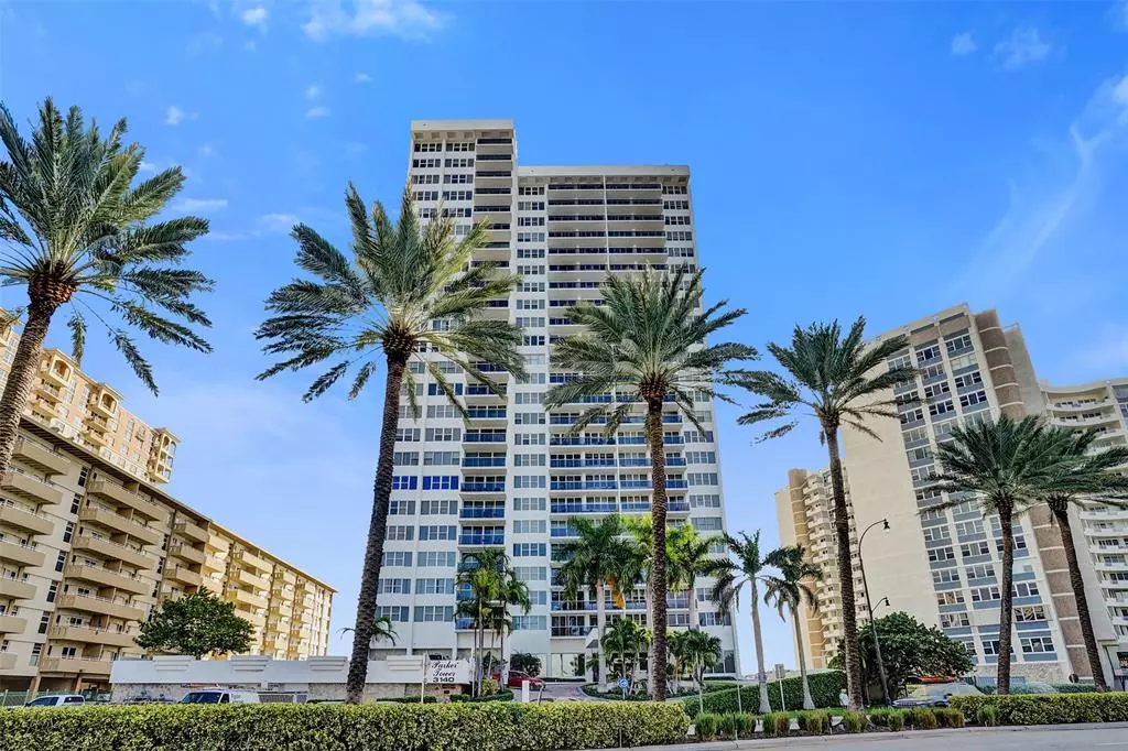 Hallandale Beach, FL 33009,3140 S Ocean Dr #2206