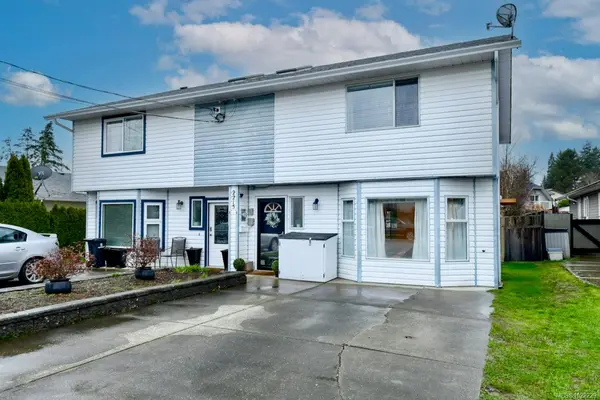 2215 Willemar Ave #B, Courtenay, BC V9N 3M7