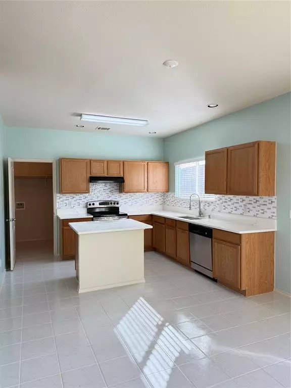 Fort Worth, TX 76108,544 Crystal Springs Drive