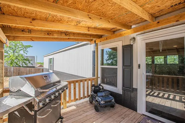 Bridgeport, TX 76426,335 Overland Trail