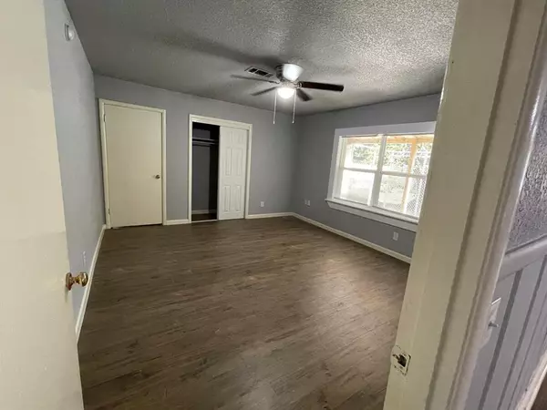 Fort Worth, TX 76114,5513 Santa Barbara Avenue