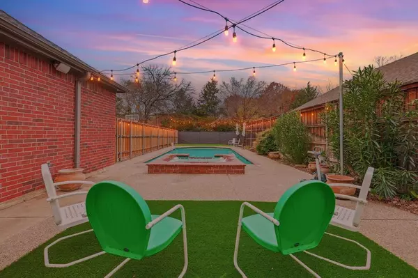 Flower Mound, TX 75022,2801 Holly Leaf Lane