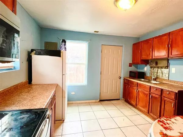 Dallas, TX 75216,4222 Opal Avenue