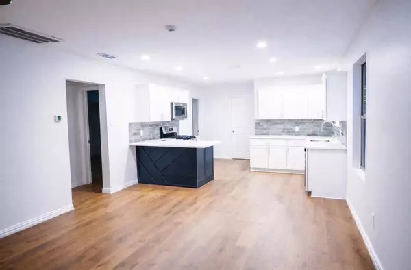 Fort Worth, TX 76104,1220 E Bessie St