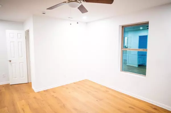 Fort Worth, TX 76104,1220 E Bessie St