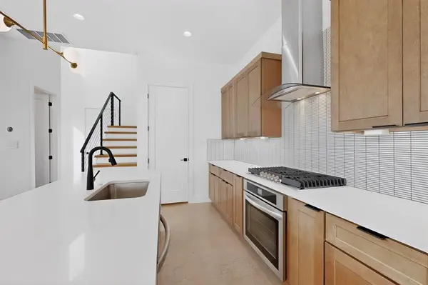 Dallas, TX 75223,5308 Terry Street