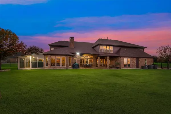 Sunnyvale, TX 75182,411 Crestfield Court